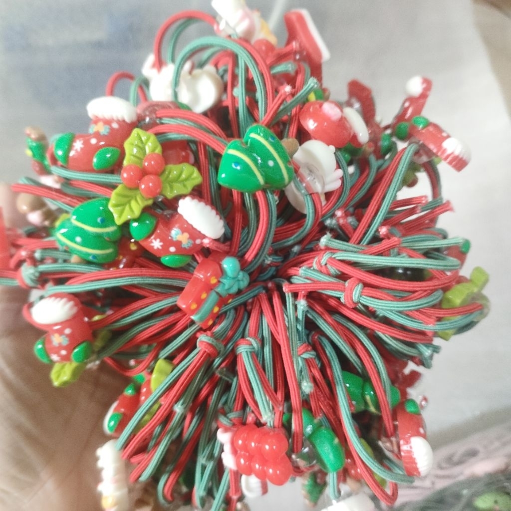 1 sợi dây cột tóc hình Noel Giáng Sinh an lành