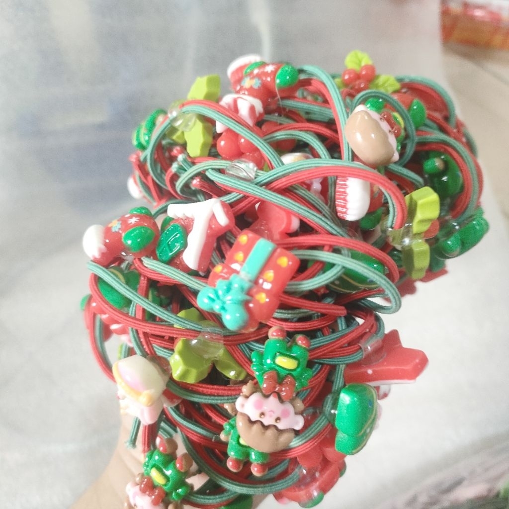1 sợi dây cột tóc hình Noel Giáng Sinh an lành