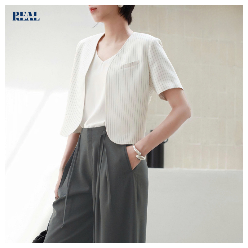 Blazer Sunny cổ tim tay ngắn Real Clothes (tổng hợp màu), dáng suông lửng 48cm, có lót, dễ phối đồ