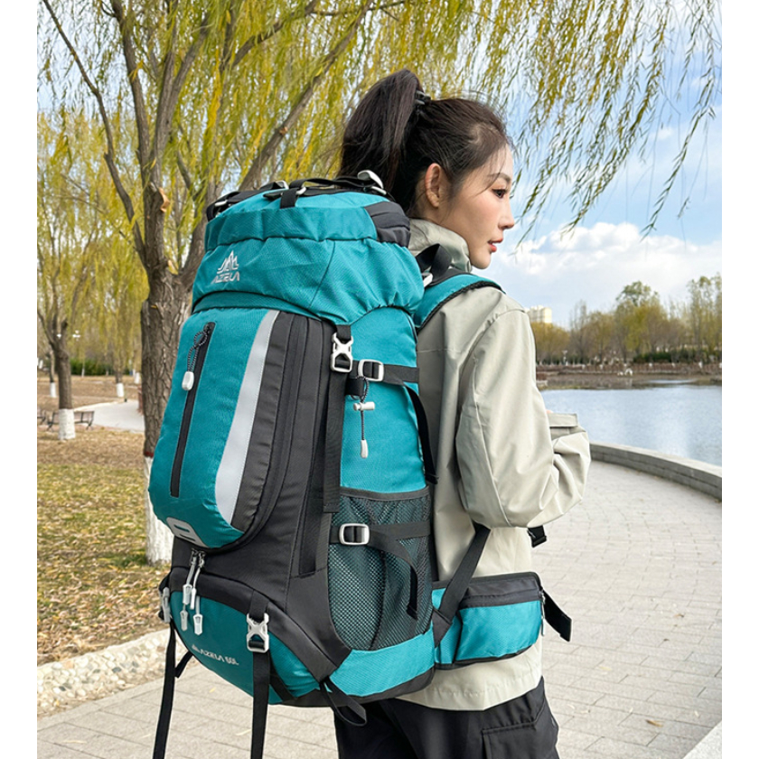 Balo leo núi 60 lít siêu rộng rãi, balo du lịch đa năng hỗ trợ tốt cho các chuyến đi mạo hiểm B73