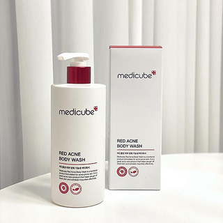 Sữa tắm ngừa mụn lưng Medicube Red Acne Body Wash 400g