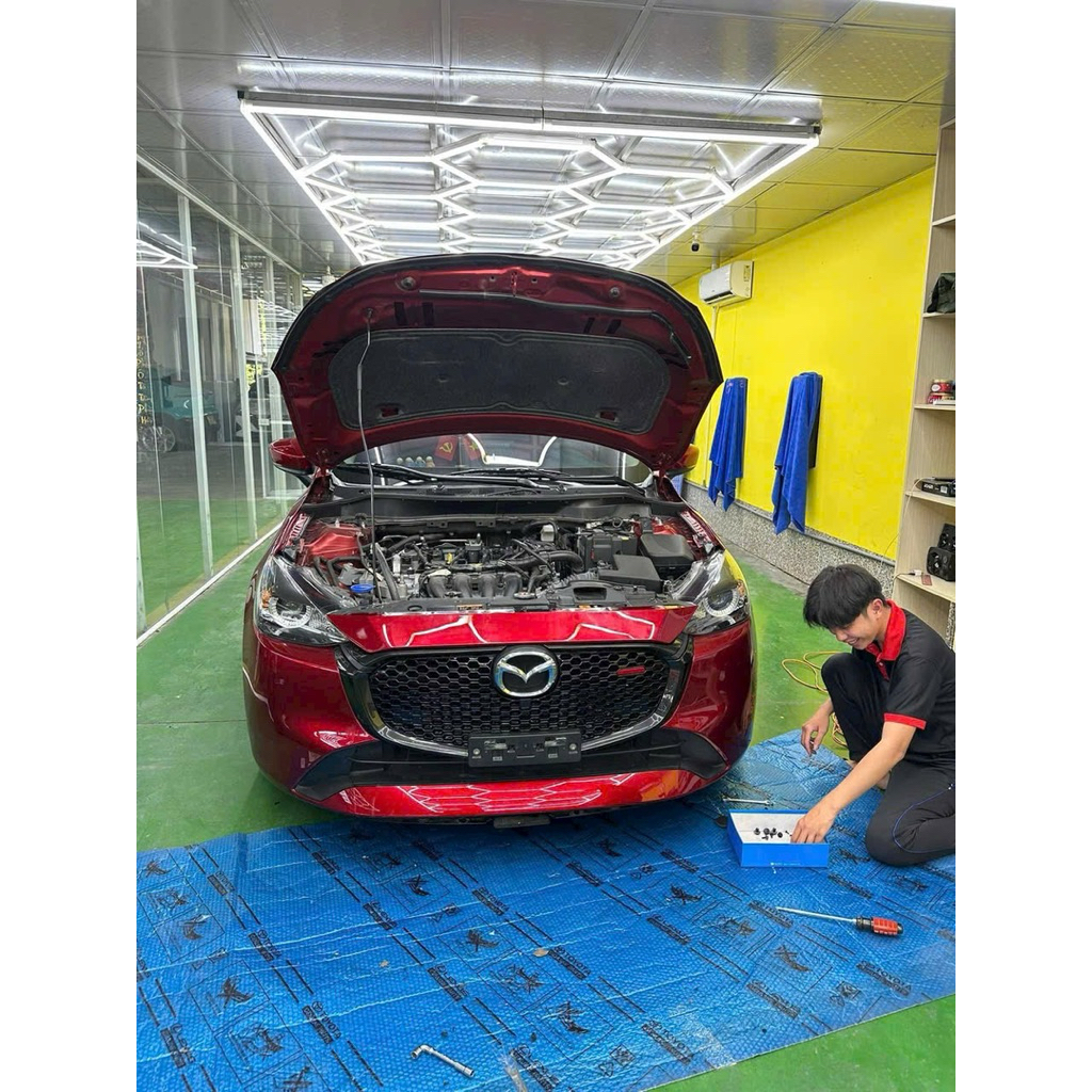 Ca lăng Mazda 2 2024-2025 Hàng Chính Hãng Full Box Mazda( Vui lòng đọc mô tả giúp shop ạ)