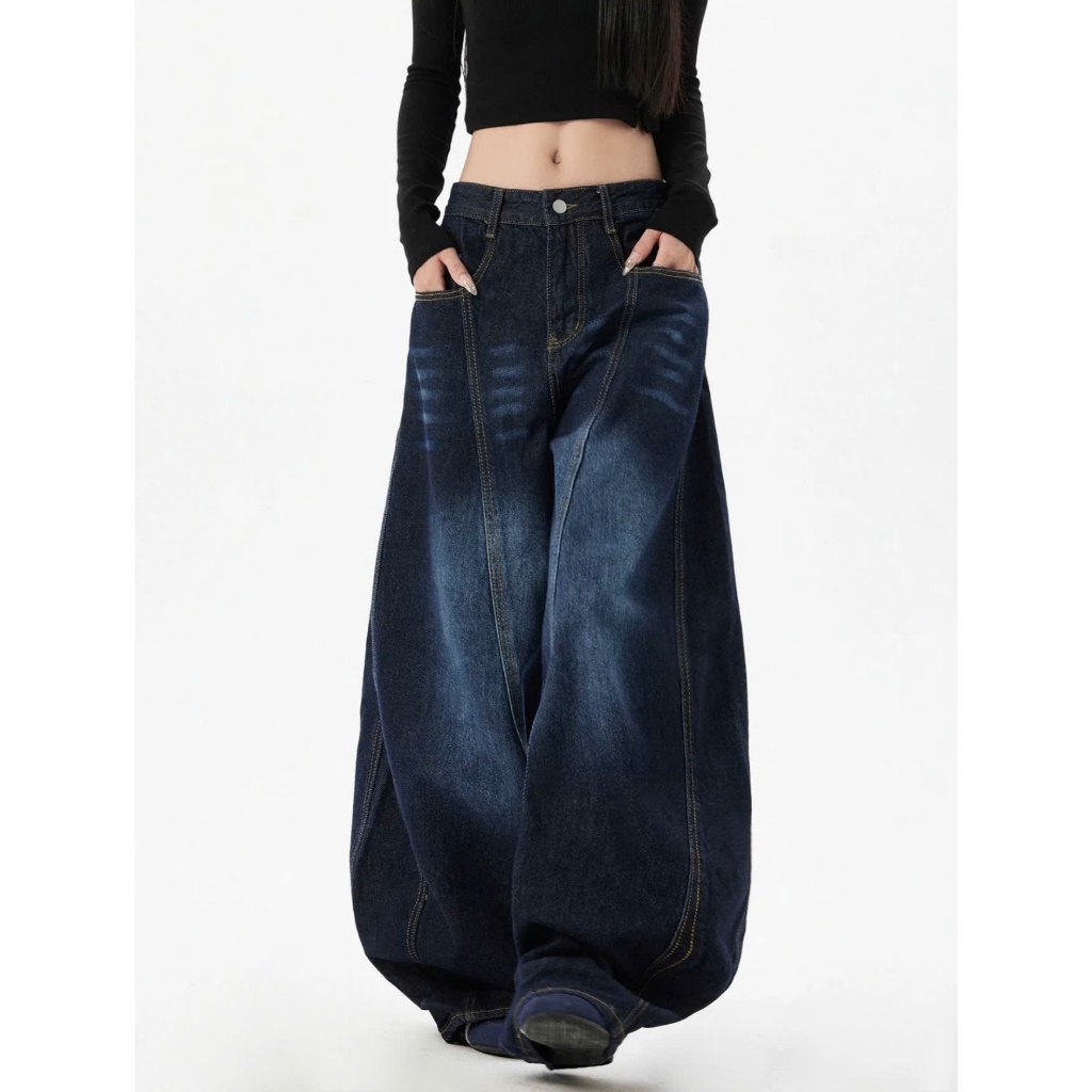 (sẵn) Quần jean ống rộng cong màu xanh đen wash hoạ tiết chữ thêu lưng QJ018 - Tiktik