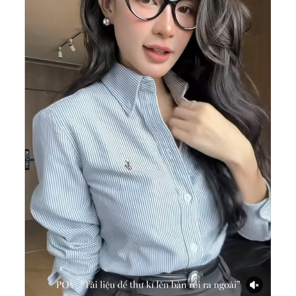 Áo sơ mi oxford nữ dáng rộng sọc xanh – trắng thoáng mát mặc đi học đi làm hàng xuất hot hit 2025