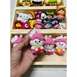 Móc khóa thỏ hồng handmade (nón hồng)