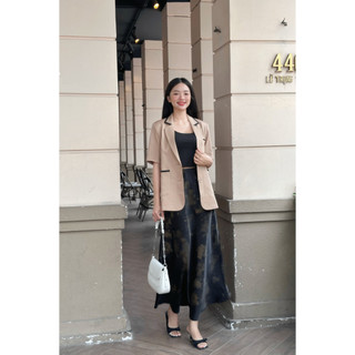 Áo Blazer Nữ Tay Ngắn Dáng Suông Phối Viền VIEN TRAN V65B25Q004