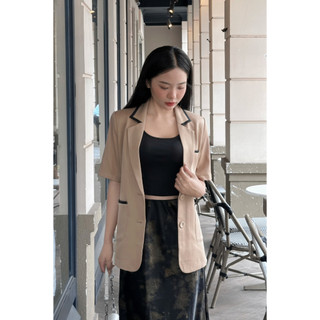 Áo Blazer Nữ Tay Ngắn Dáng Suông Phối Viền VIEN TRAN V65B25Q004