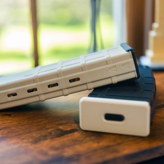 Hộp Đựng Pin AA/AAA Dạng Băng Đạn – Hộp Lưu Trữ Pin Kiểu Magazine – Nhựa Cứng Cao Cấp