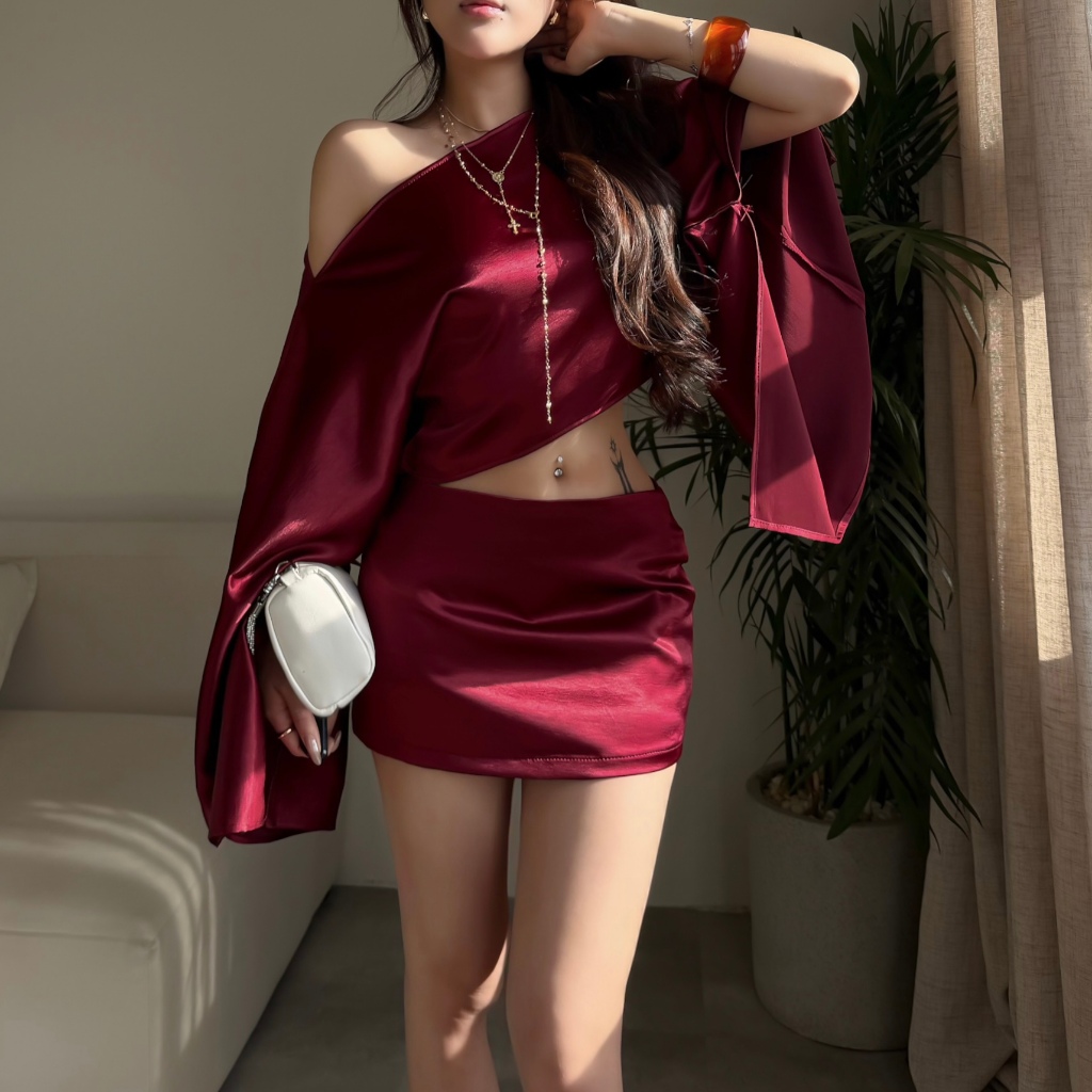 Set Áo lụa form Crop trễ vai CROISSANT đi kèm chân váy Lụa 2 lớp  FFCLUB