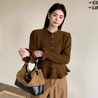 LOU BAE| (HÀNG QCCC SẴN ĐỎ) Áo Len Nữ Tay Dài Chất Len Gạo Viền Bèo Cúc Ngọc
