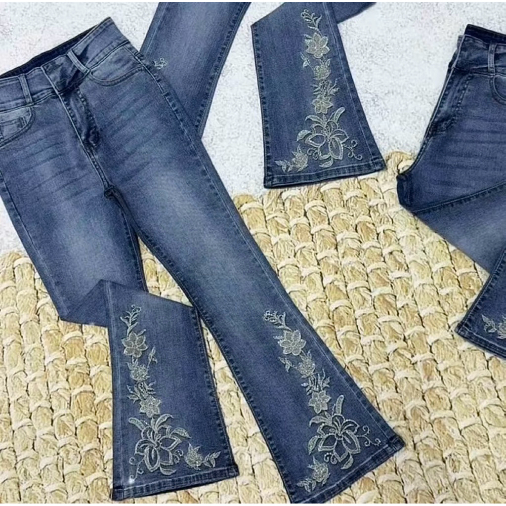 [93-95cm] Quần Jeans Nữ, Quần Bò Nữ 9 tấc Lưng Cao Thêu Hoa Đính đá thời trang