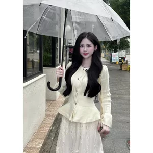 Áo len pelum mềm xốp tay loe dài tay khuy tim co giãn