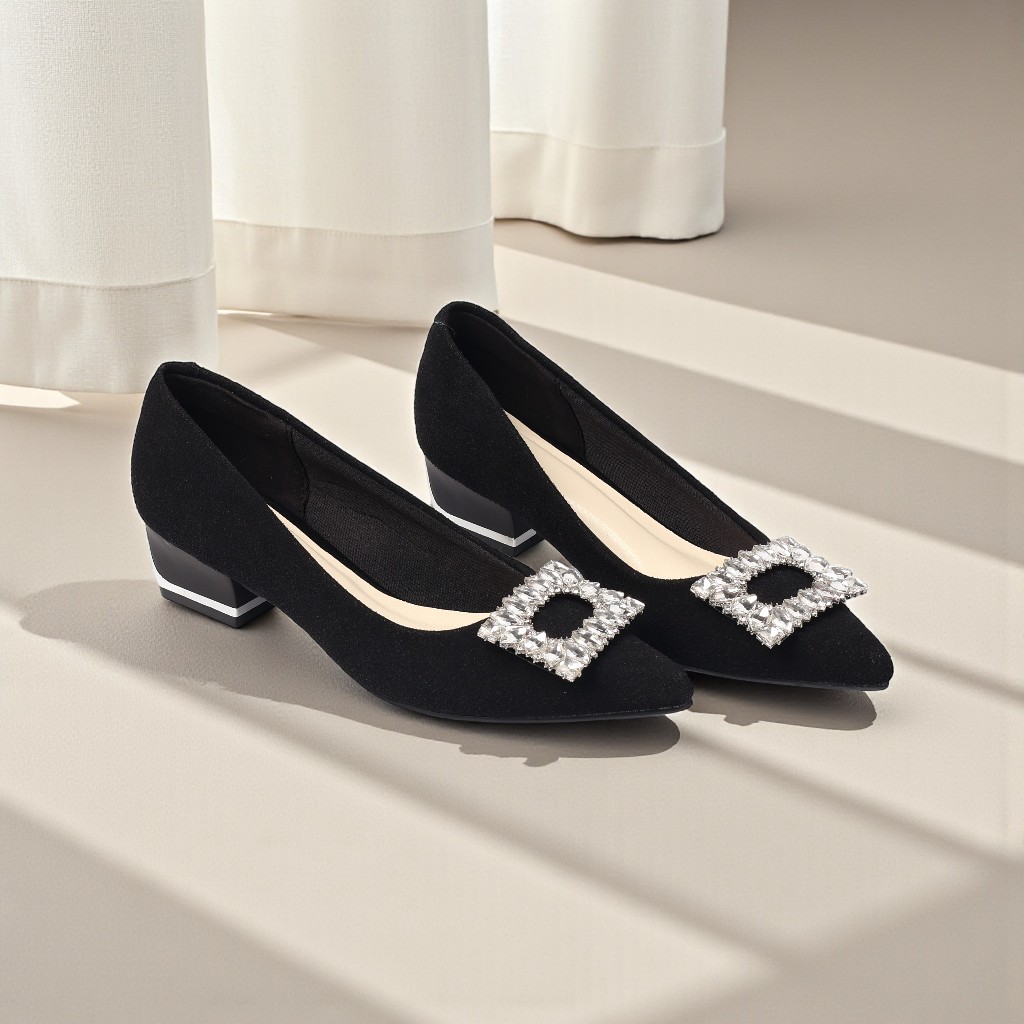 Giày Cao Gót Đế Vuông 4cm Gót Ốp Kim Loại Mũi Nhọn Phối Khóa Đính Đá Pha Lê Pixie H418