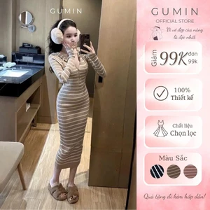 Đầm body len GUMIN thiết kế dài tay có khóa kéo ngực kèm mũ liền họa tiết kẻ sọc, Váy body kiểu nữ thu đông cá tính sang