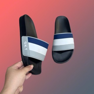 Dép Nam Quai Ngang Kẻ Ngang Phối Đỏ Đen Cực Chất. Dép Quai Ngang Chất Liệu Cao Su Chống Nước Chống Trơn Trượt.Dép Quai N