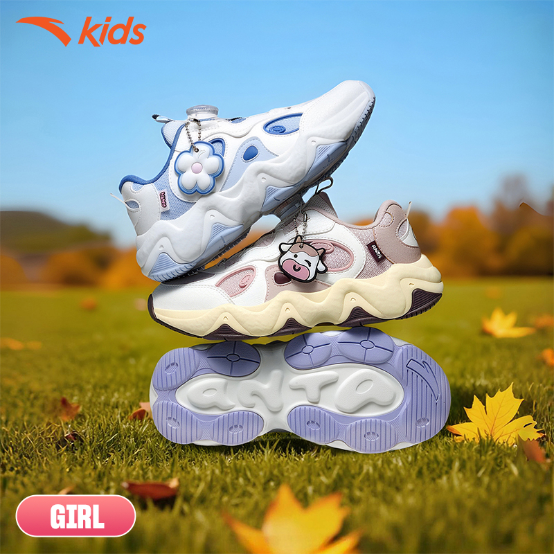 ANTA Kids DunDun Giày Thời Trang Bé Gái 3225D8803. Khóa Xoay Tiện Lợi, Êm Nhẹ, Hạn Chế Trơn Trượt