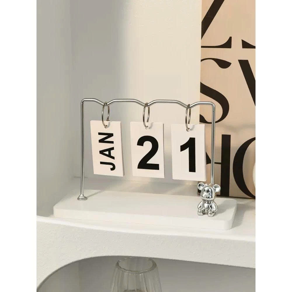 Jojo Lịch Lật Hình Gấu Để Bàn Trang Trí,Decor Hiện Đại,Lịch Lật Trang Trí Bàn Làm Việc, Decor Bàn Học,... | BigBuy360 - bigbuy360.vn