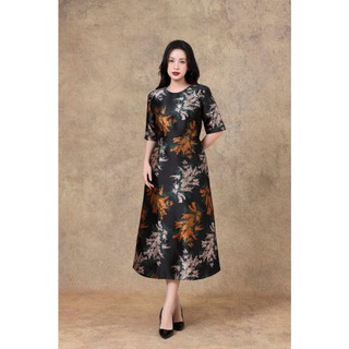 SWANLAKE | Váy Đầm Nữ Maxi Suông Cổ Tròn Vải Gấm Bông Chiết Eo Tay Lỡ Sang Trọng Đi Tiệc D13279