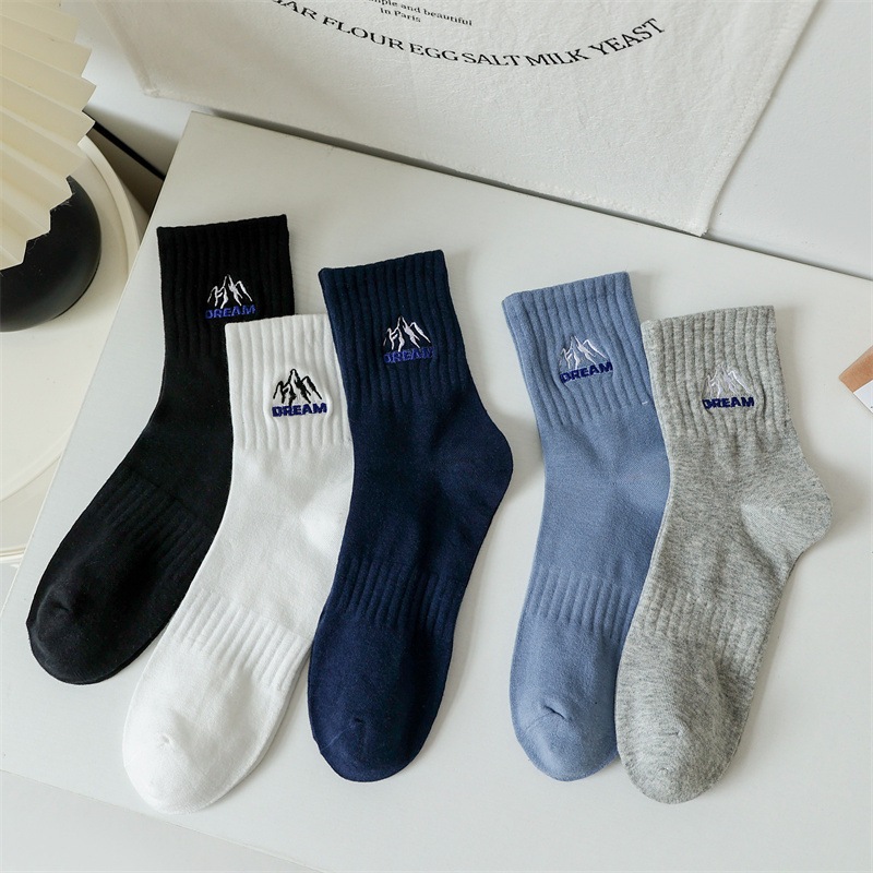 Vớ Tất chữ HUMAN cotton cổ cao nam nữ phong cách trẻ trung, năng động.