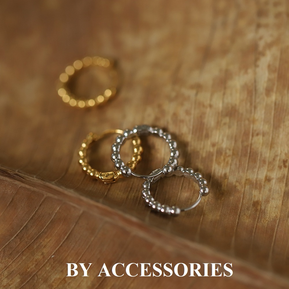 Bông tai nữ titan kiểu tròn hạt bi nối liền đơn giản mạ vàng không gỉ WE2458 BY ACCESSORIES