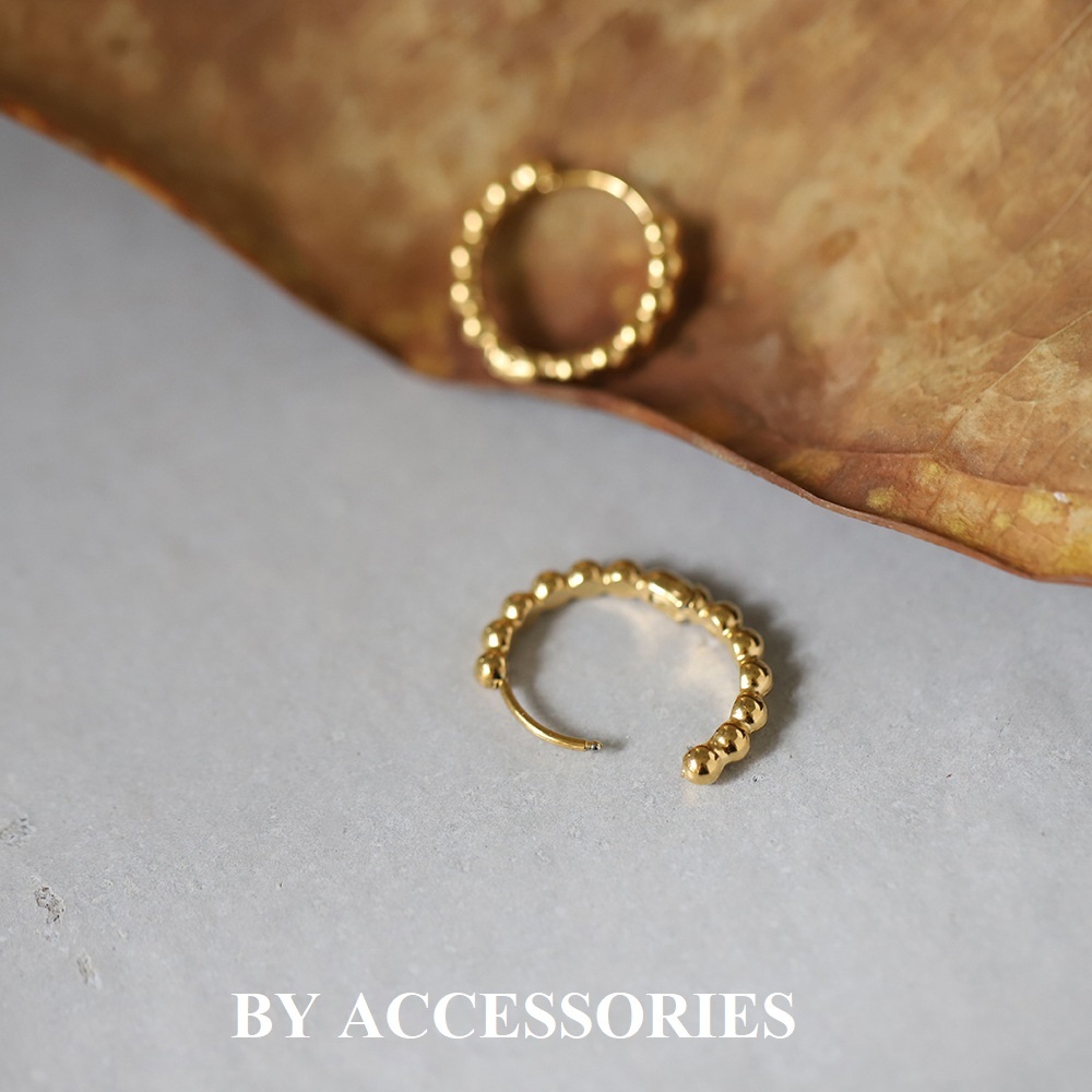 Bông tai nữ titan kiểu tròn hạt bi nối liền đơn giản mạ vàng không gỉ WE2458 BY ACCESSORIES