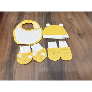 Set mũ,btc và yếm cho bé sơ sinh Nous sale
