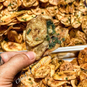 Chuối sấy mỡ hành 350gr giòn rụm thơm béo Ăn Vặt Su Xoắn