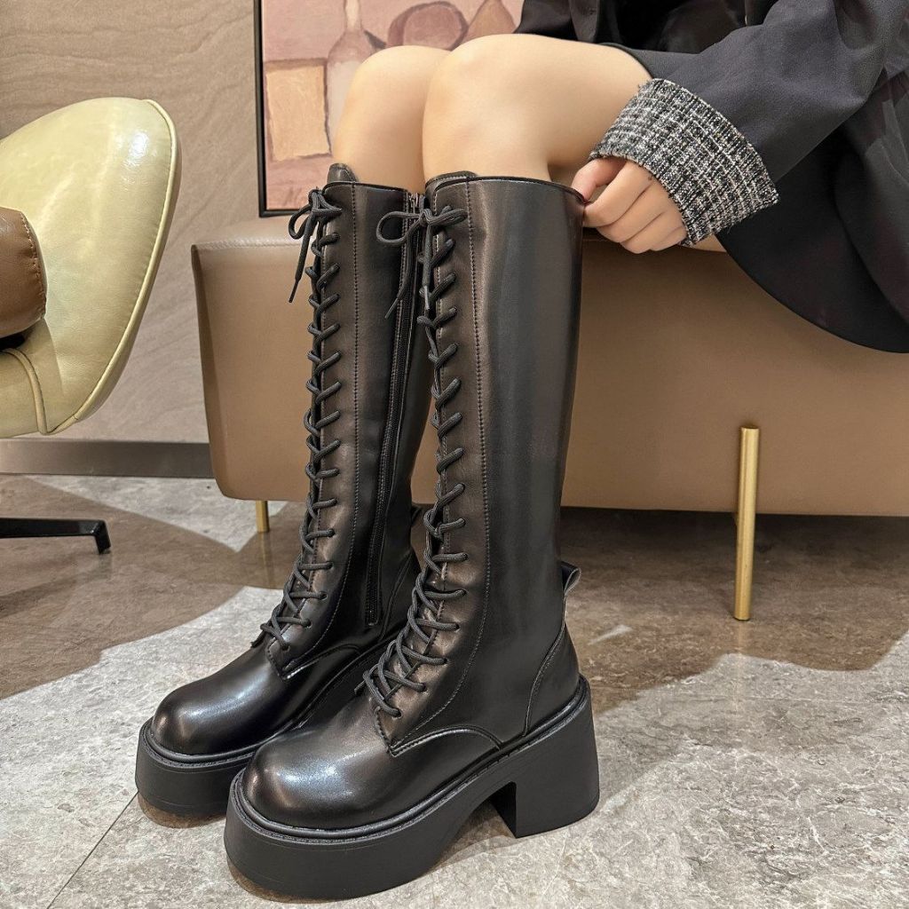 Boots Da Đen Cao Cấp Dáng Cao Gót Chunky 8cm