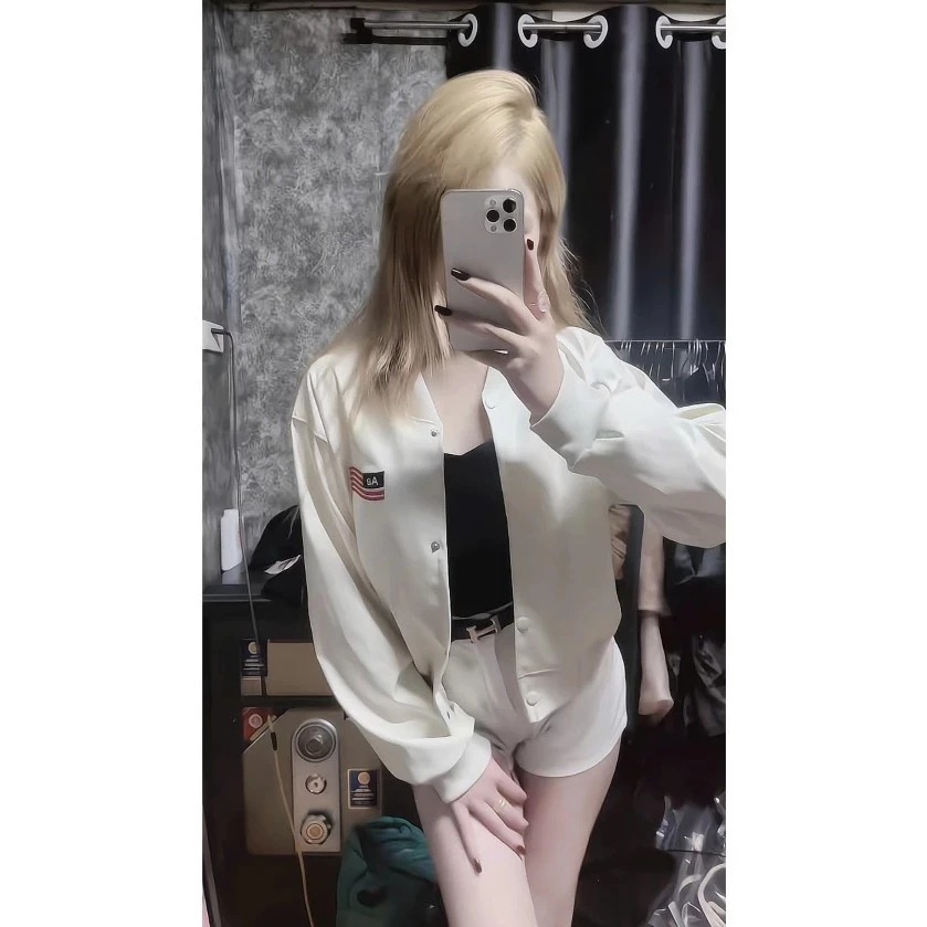 Áo khoác da nữ bóng bẩy dáng croptop thêu Cờ AA đỏ siêu xinh xắn