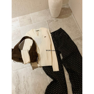 𝐏𝐡𝐢𝐞𝐧 | (Sẵn) W8188 Áo Len Cổ Tim Vặn Thừng Nhẹ Trơn Ôm Body