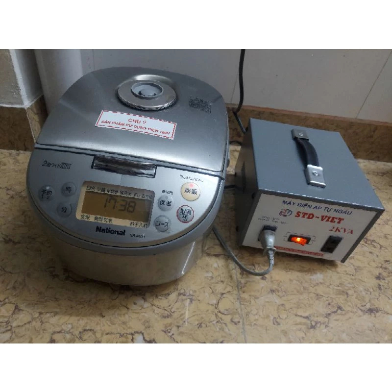 Đổi nguồn 220V sang 100V  Biến áp tữ ngẫu 2KVA Vỏ Kim Loại Bảo Hành 2 Năm