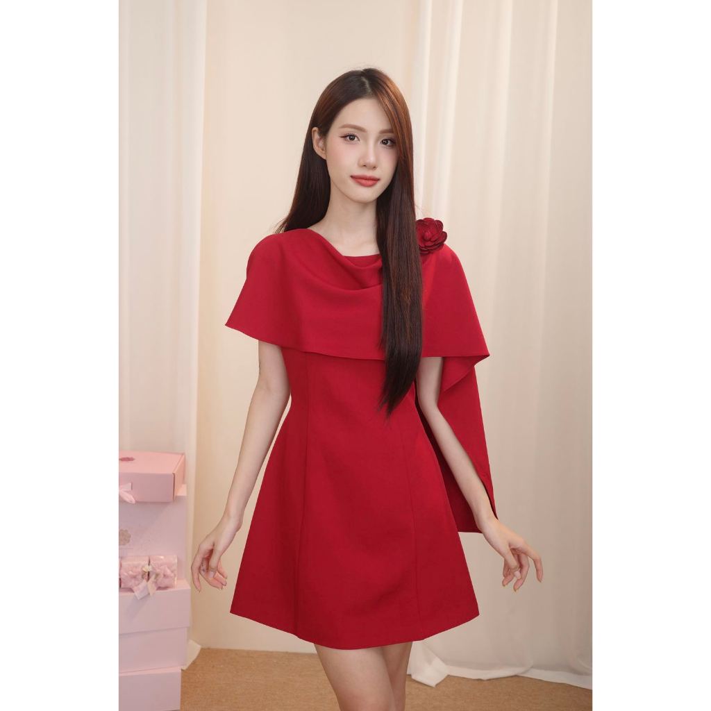Đầm Cổ Giả Khăn Vắt Cài Hoa Dáng A 1F21.2509K. Đầm Tiệc Thanh Lịch Sang Trọng, Đầm Ngắn Nữ Dáng A Phủ Vai Cape Công Sở