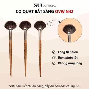 Cọ Quạt Bắt Sáng Highlight OVW N42 Cán Gỗ Lông Mềm Mịn Bám Phấn Tốt