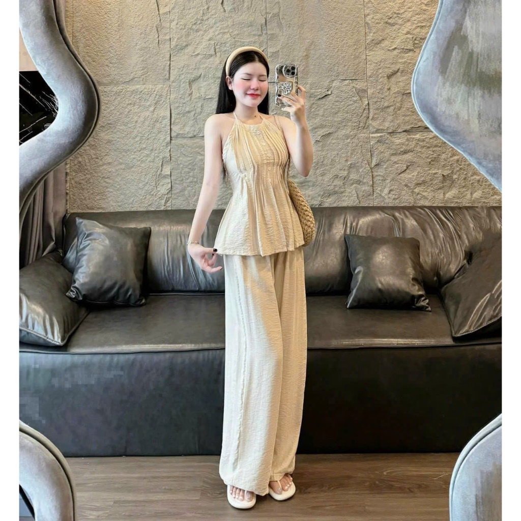 Set bộ đũi Hàn mềm thoáng cổ yếm eo chuẩn dáng – quần ống rộng thời trang, mặc hè cực mát nhẹ