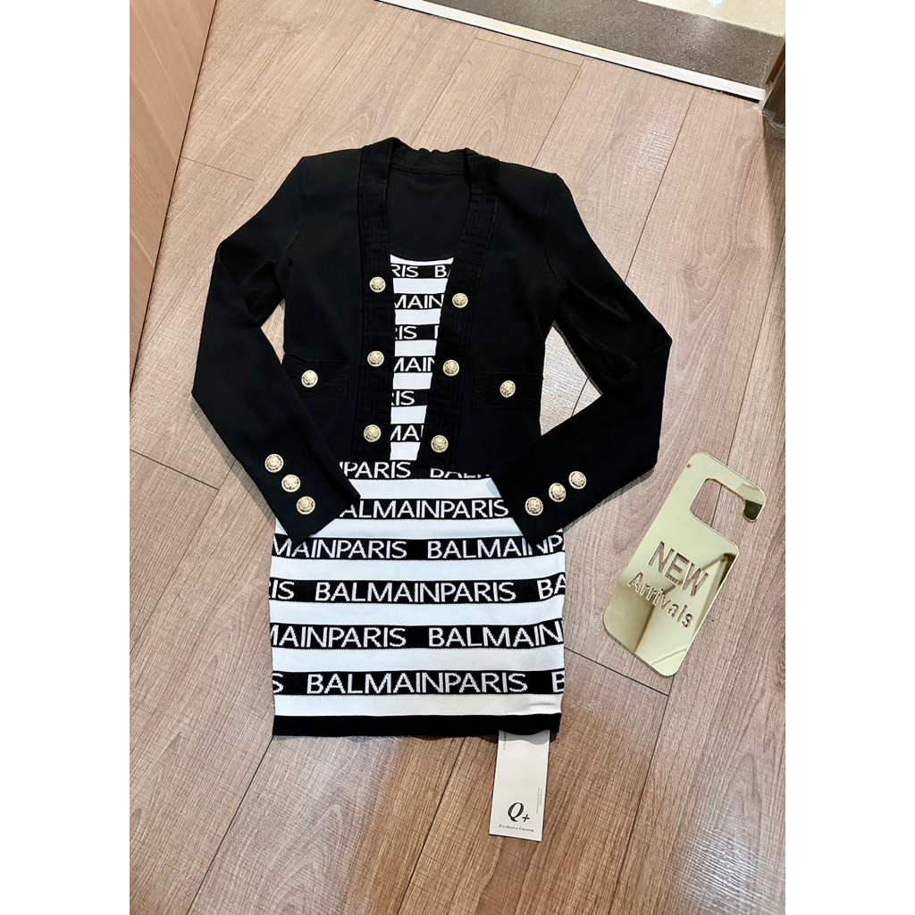 Đầm len ôm body hai dây sọc ngang chữ