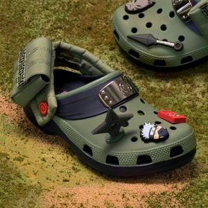 Dép Clog Naruto Kakashi Phong Cách Ninja Kèm Charm Trang Trí
