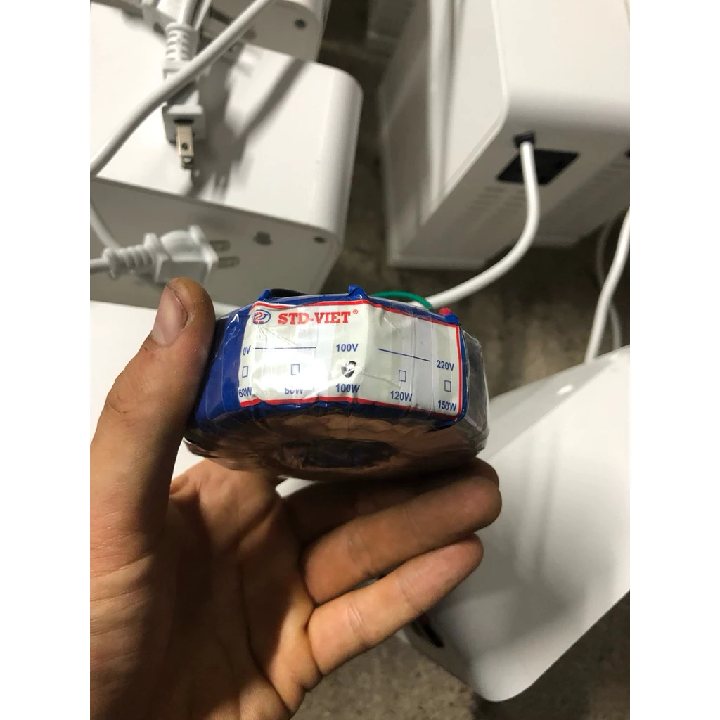 Bộ đổi nguồn chuyển đổi  220V sang 110V dây đồng 100% dùng cho quạt lọc khí nội địa Nhật công suất 60W-200W