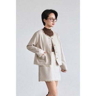 Áo Khoác Dáng Suông Cổ Tròn Dài Tay Phối Ren, Chân Váy Chữ A Dáng Ngắn VIEN TRAN V65D25T004 V62R25Q010