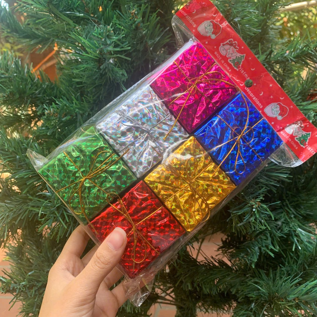 Vỉ 6 hộp quà 6x6cm hoặc Vỉ 6 hộp quà 4x4cm trang trí cây thông Noel