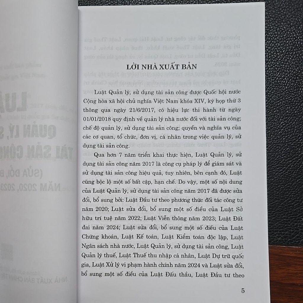 Sách - Luật quản lý sử dụng tài sản công năm 2017 (sửa đổi, bổ sung năm 2020, 2023, 2024, 2025) NXB CTQGST