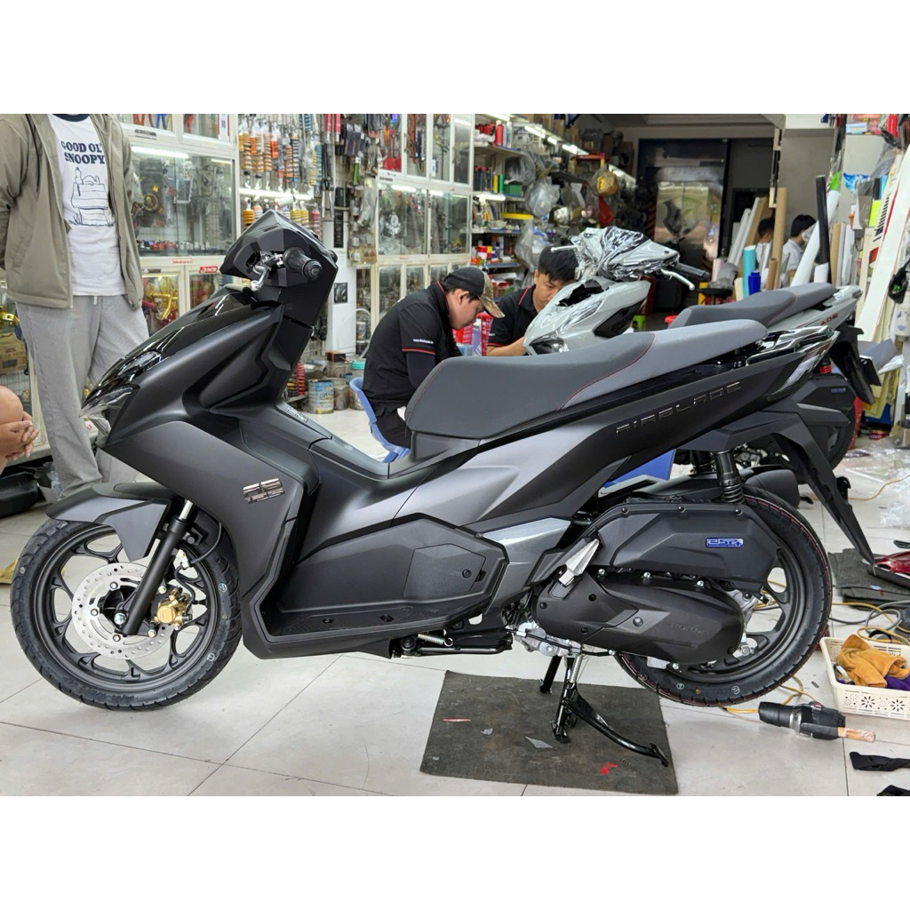 Tem airblade chữ nổi 2026 Zin chuẩn hãng