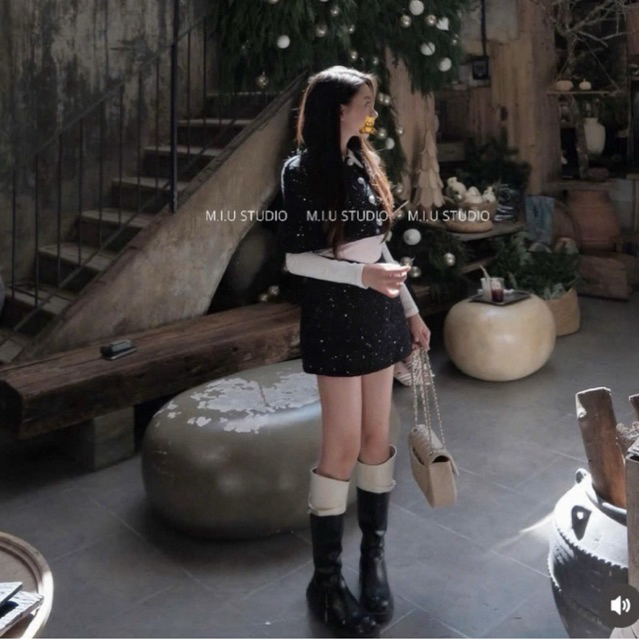 Set dạ ánh nhũ 3 món cao cấp : áo choàng dạ đính khuy đá + áo cổ đức dài tay + chân váy ngắn style tiểu thư sang chảnh