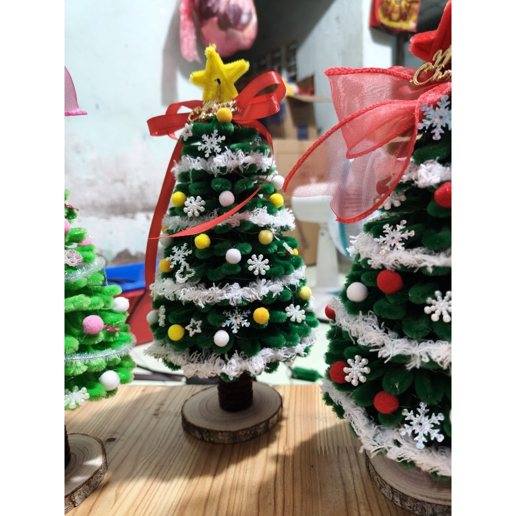 sét làm cây thông, cây thông thành phẩm.