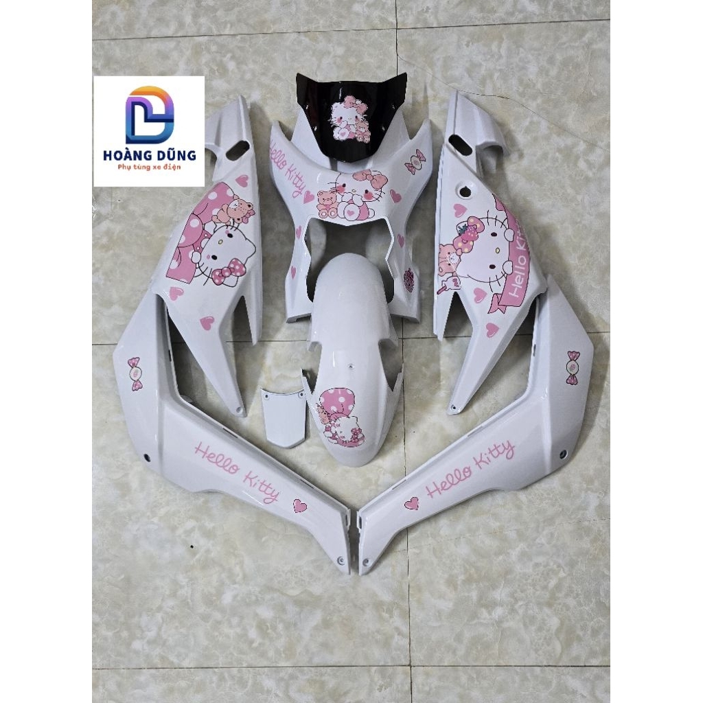 Bộ nhựa 8 món kèm tem Yadea chữ Trung hàng chuẩn loại đẹp