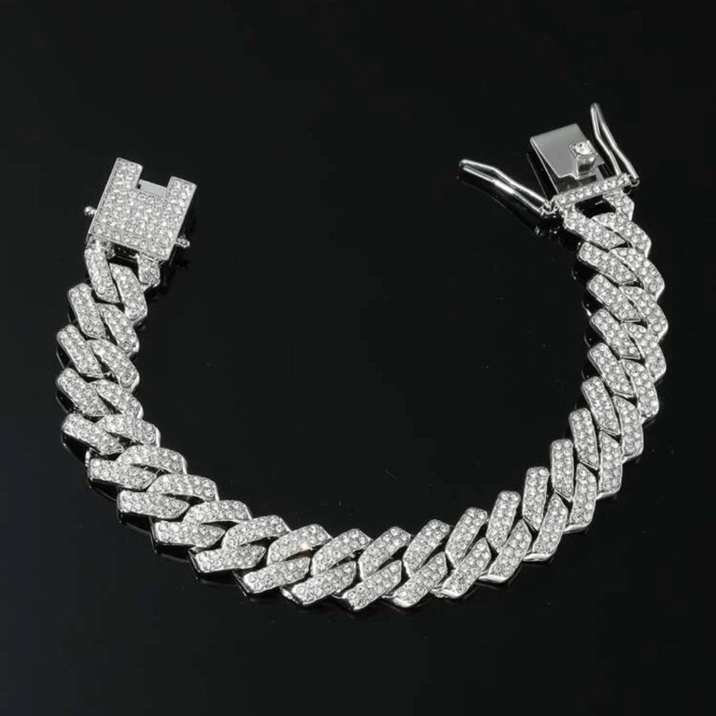(TẶNG KÈM NHẪN) Combo đồng hồ mặt rồng đính đá và lắc tay cuban mã H9, titanium sáng đẹp, bảo hành 2 năm