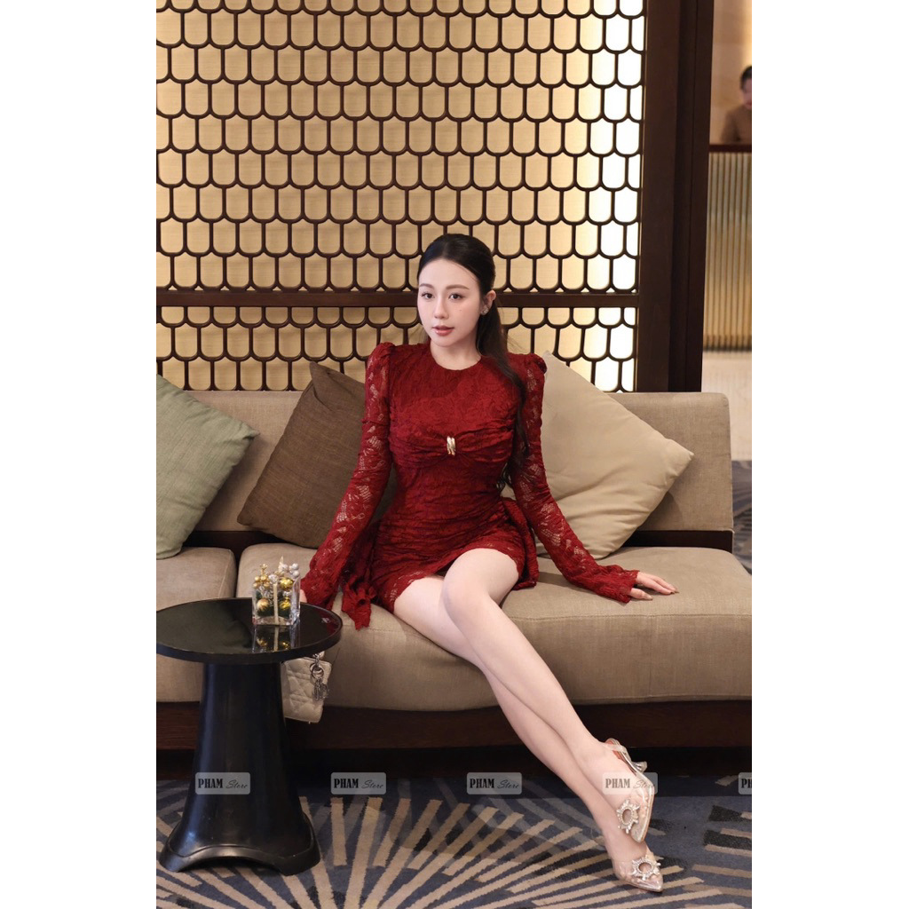 Váy body ren hoa dài tay phối tang ngực siu sang