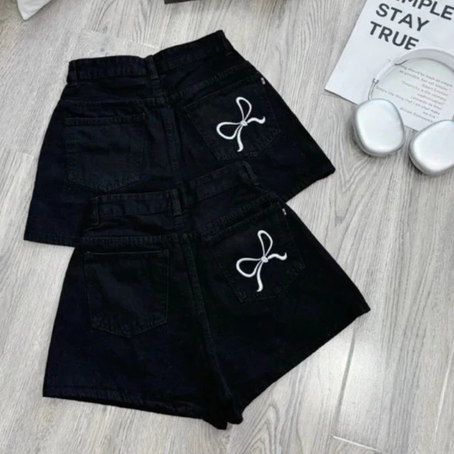 [Peinn] Quần short Jean nữ quần đùi 2 túi sau thêu nơ nhẹ nhàng Mini (Q 2NƠ)