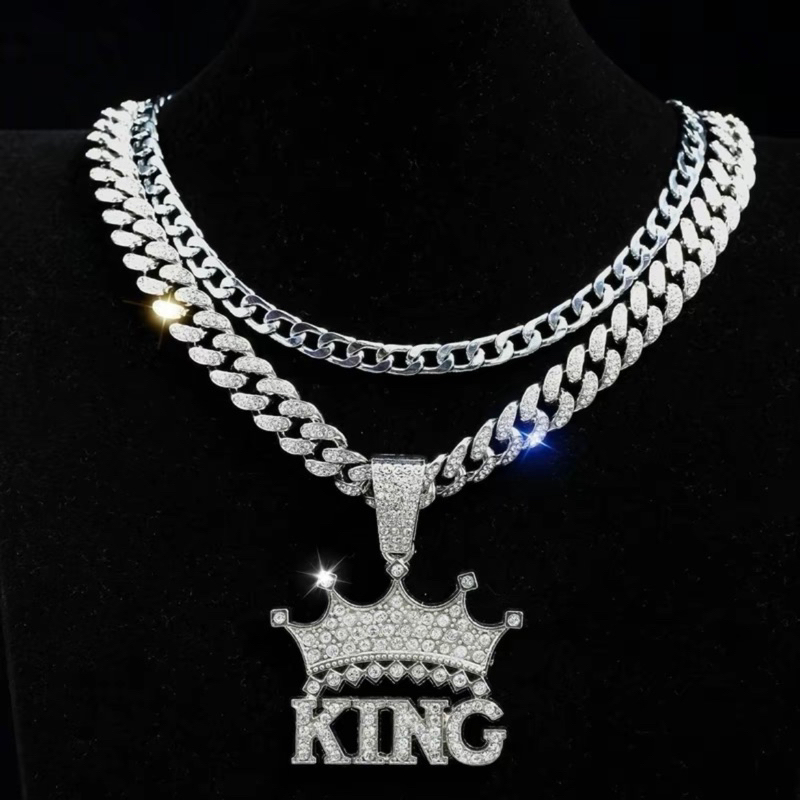 (Tặng nhẫn) Dây chuyền đính đá cuban kèm mặt chữ KING