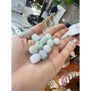 Tổng hợp chram ngọc phỉ thuý tuyp A lu thống , hoa xuyên tâm , làm mặt dây hoặc treo mix chuỗi không giao kèm kiểm định