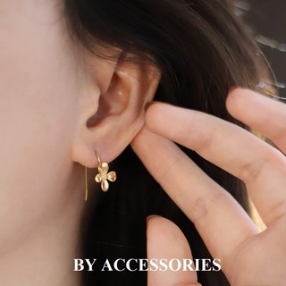 Bông tai nữ titan kiểu móc tạo hình hoa mộc tê nhỏ xinh ngọt ngào mạ vàng 18K không gỉ WE2543 BY ACCESSORIES